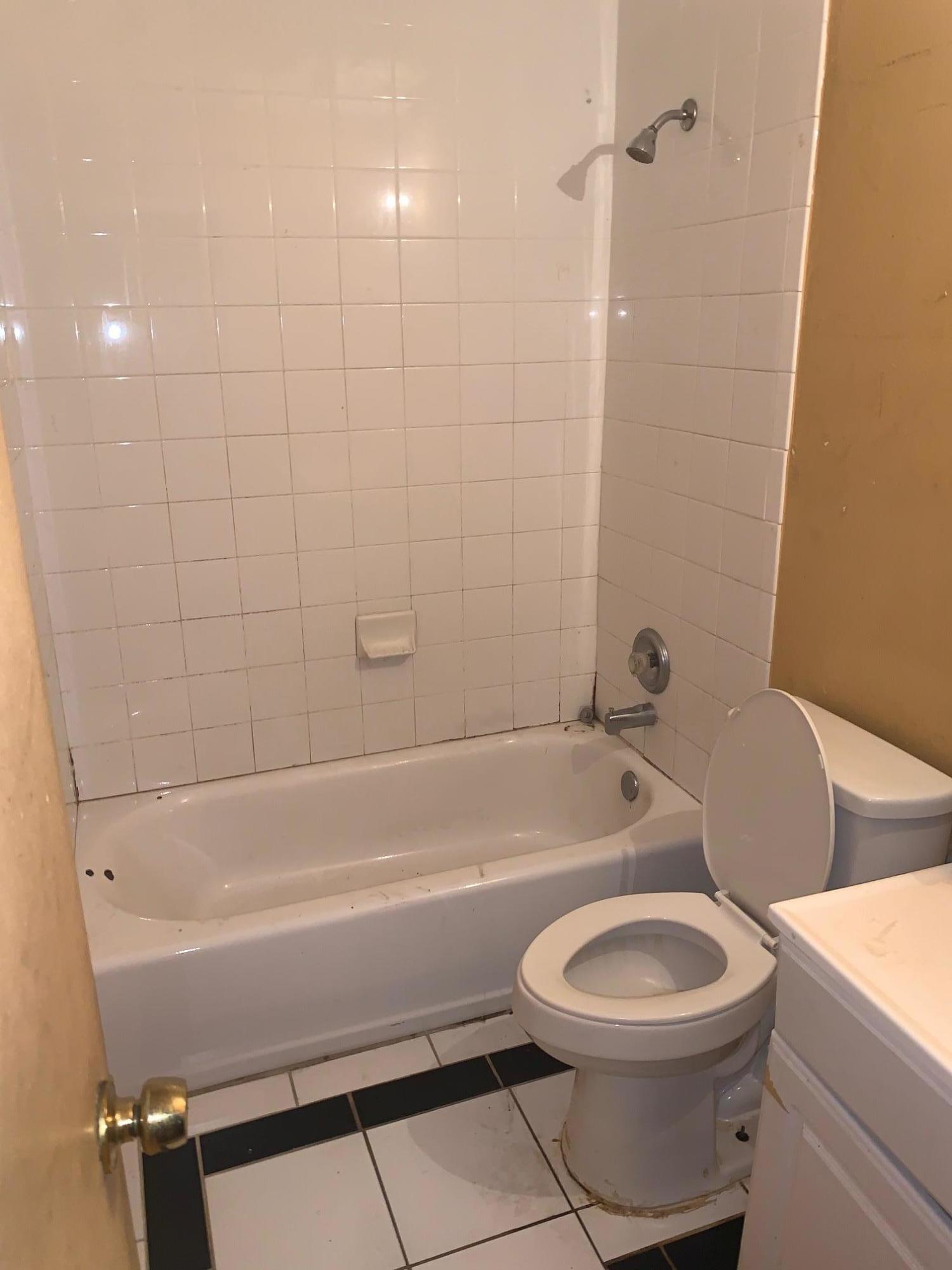 1245 West 23rd Street Riviera Beach, FL 33404 - Photo 5 of 8 IMG_1486