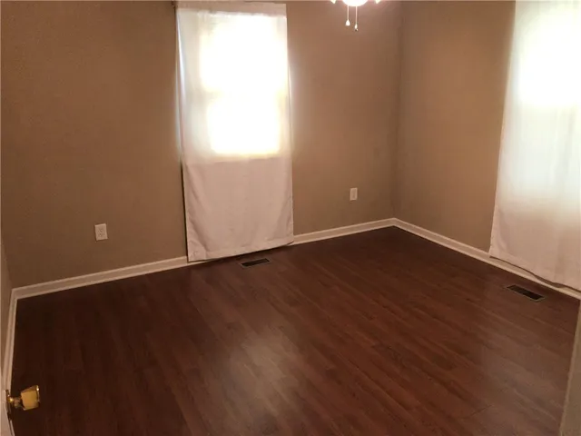 $1,100 | 6511 West Oak Highway, Westminster, SC 29693