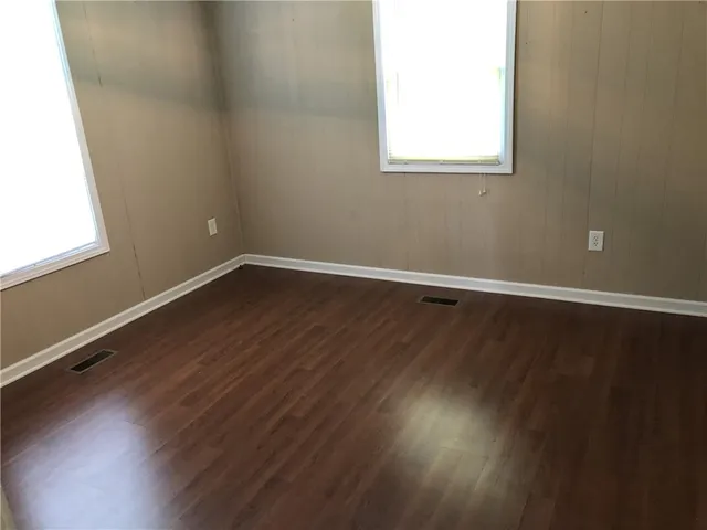 $1,100 | 6511 West Oak Highway, Westminster, SC 29693