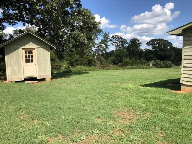 $1,100 | 6511 West Oak Highway, Westminster, SC 29693