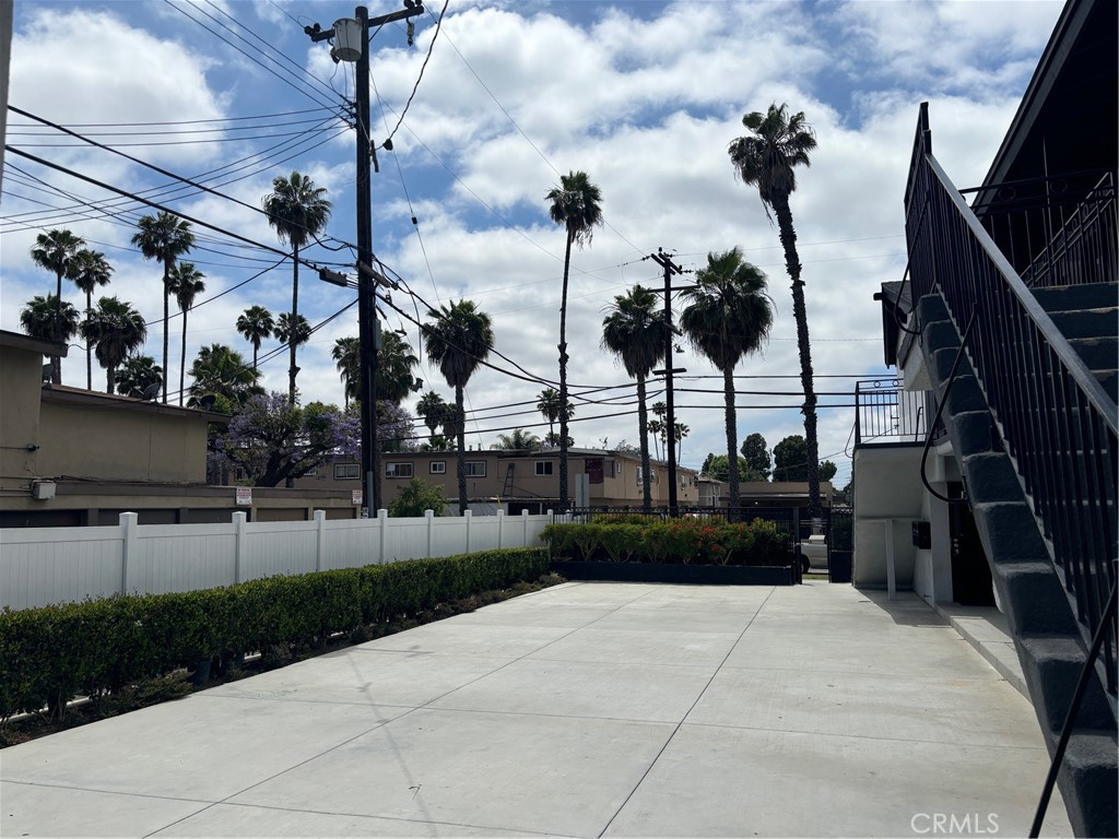 13052 Rockinghorse Road Garden Grove, CA 92843 - Photo 5 of 9