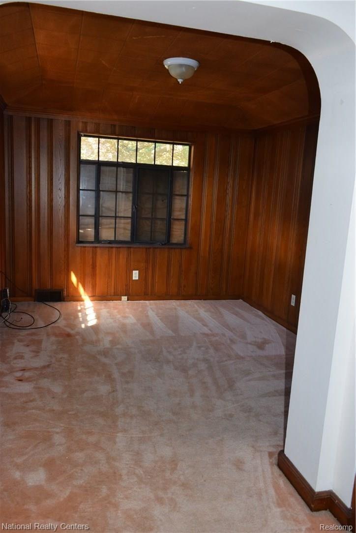 5207 Harvard Road Detroit, MI 48224 - Photo 10 of 34 cozy den off living room