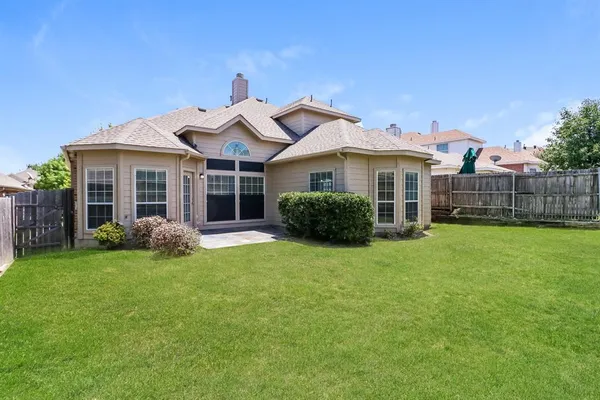 $2,425 | 5005 Portview Drive, Fort Worth, TX 76135