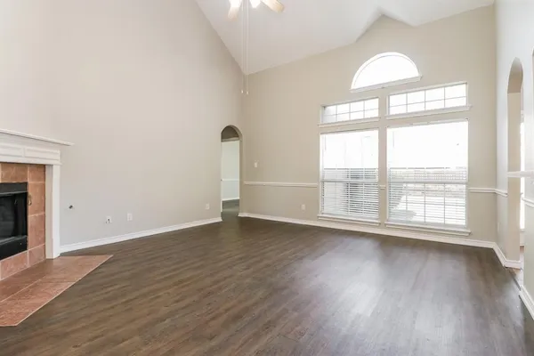 $2,425 | 5005 Portview Drive, Fort Worth, TX 76135