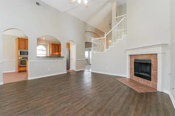 $2,425 | 5005 Portview Drive, Fort Worth, TX 76135