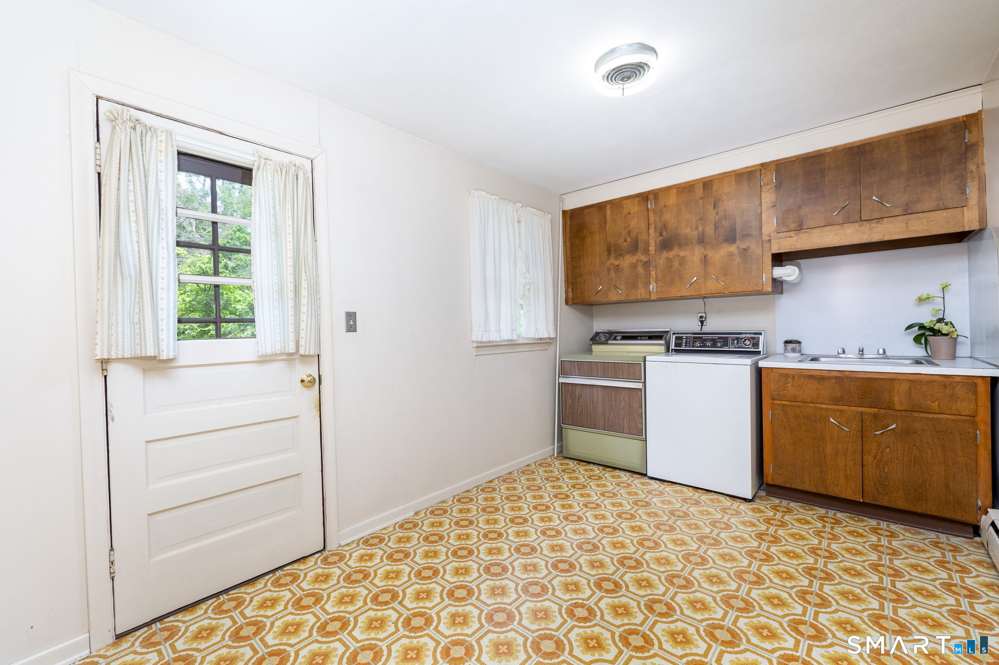791 Guerdat Road Torrington, CT 06790 - Photo 15 of 40