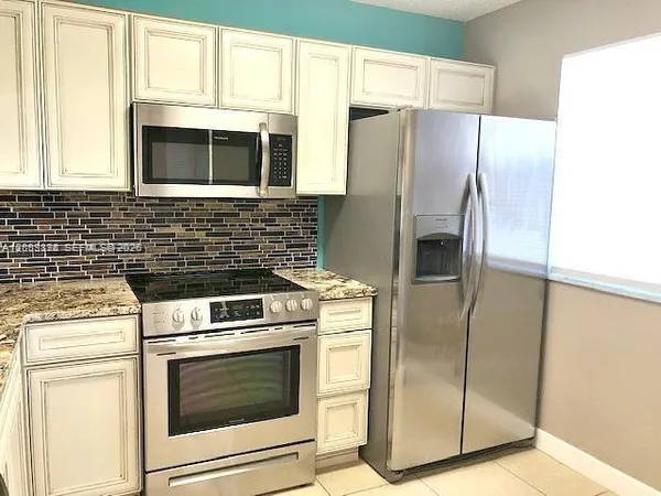 $190,000 | 5200 Northwest 31st Avenue, Unit 155, Fort Lauderdale, FL 33309