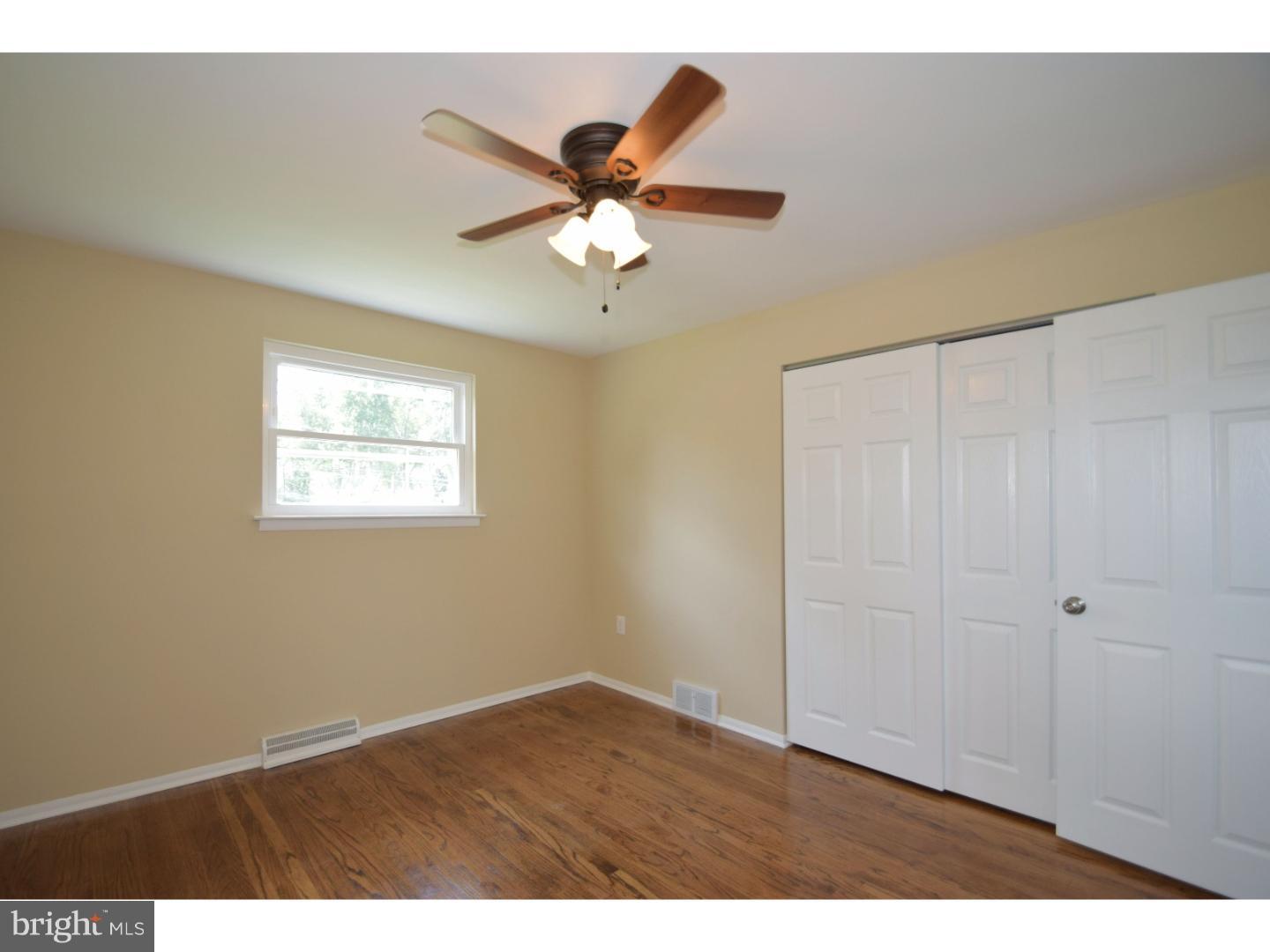 1296 Cloverly Road Warminster, PA 18974 - Photo 15 of 25 Gallery Image 15