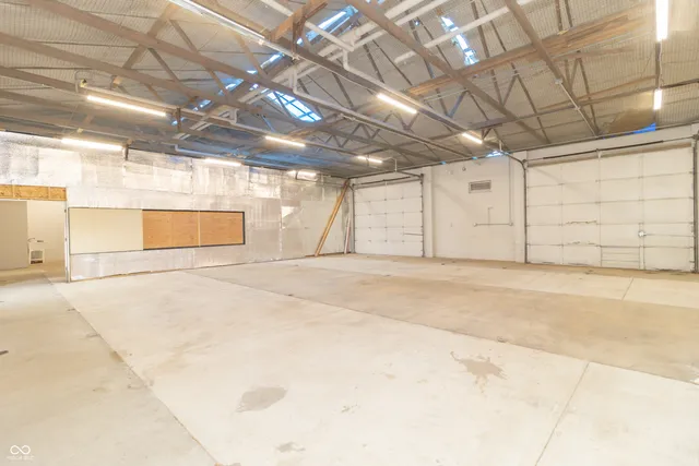 $2,500 | 1166 South 25th Street East, Unit B/C/D, Greenfield, IN 46140