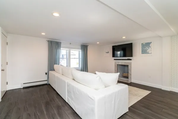 $519,000 | 43 Sagamore Avenue, Unit 1, Winthrop, MA 02152