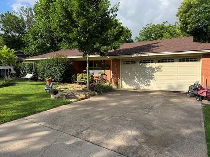 $200,000 | 1407 Nichols Street, Ennis, TX 75119
