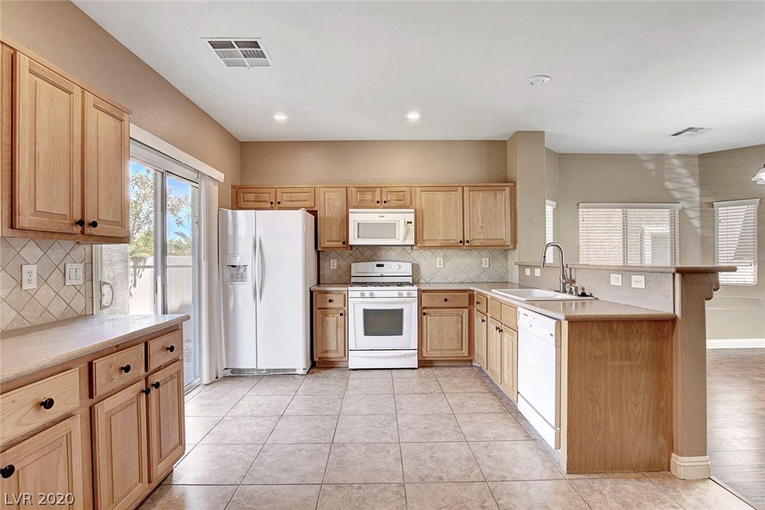 1316 Spice Ridge Court Henderson, NV 89012 - Photo 12 of 50 Gallery Image 12