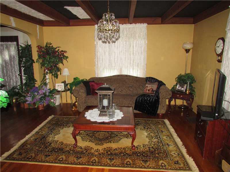 Living Room. 