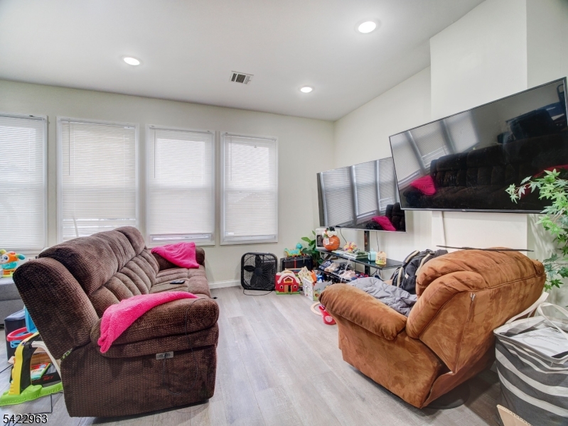 271 Washington Street Orange, NJ 07050 - Photo 17 of 30