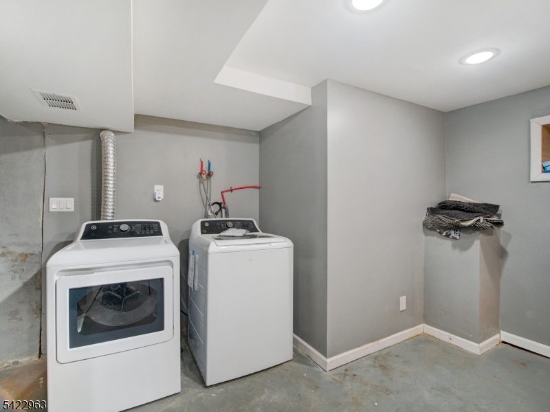 271 Washington Street Orange, NJ 07050 - Photo 26 of 30