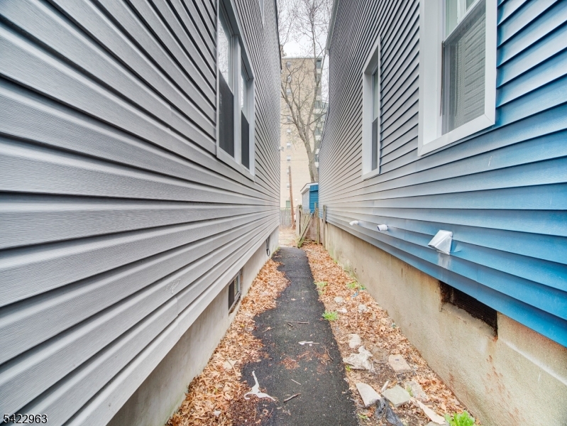 271 Washington Street Orange, NJ 07050 - Photo 3 of 30