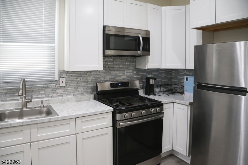 271 Washington Street Orange, NJ 07050 - Photo 6 of 30