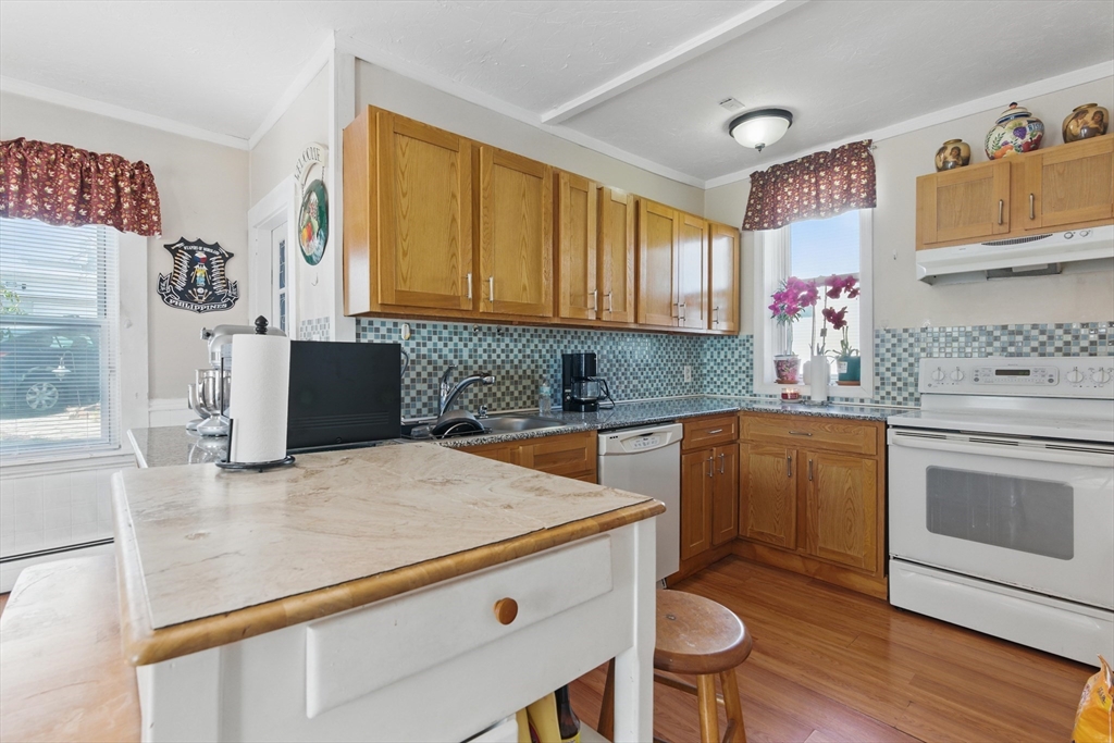 11 Slater Street Webster, MA 01570 - Photo 8 of 37 Gallery Image 8