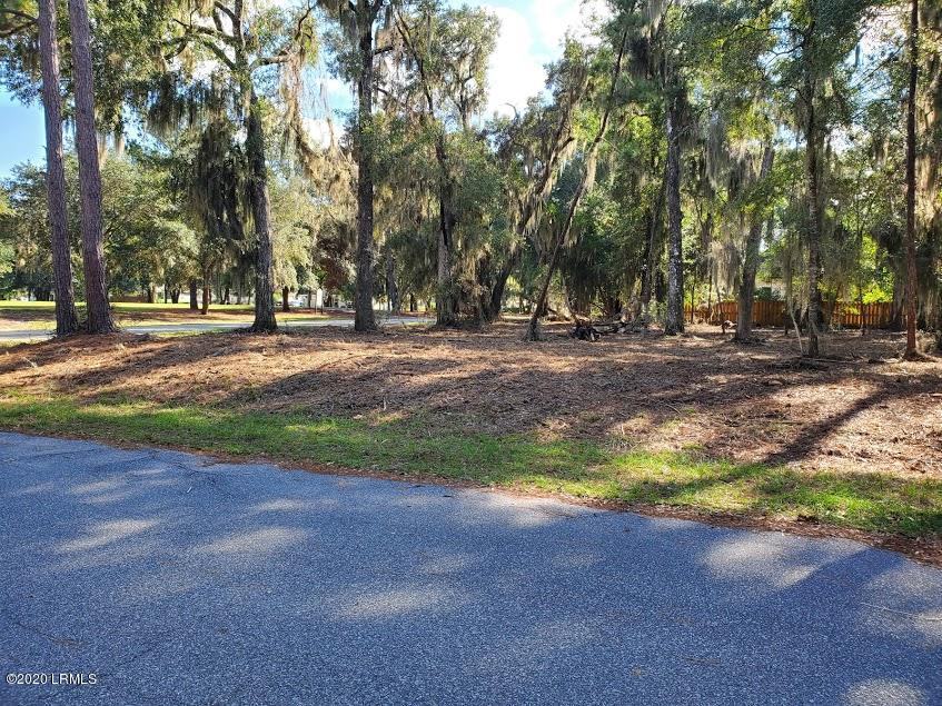 35 Osprey Road Beaufort, SC 29907 - Photo 1 of 5 35 Osprey new pic