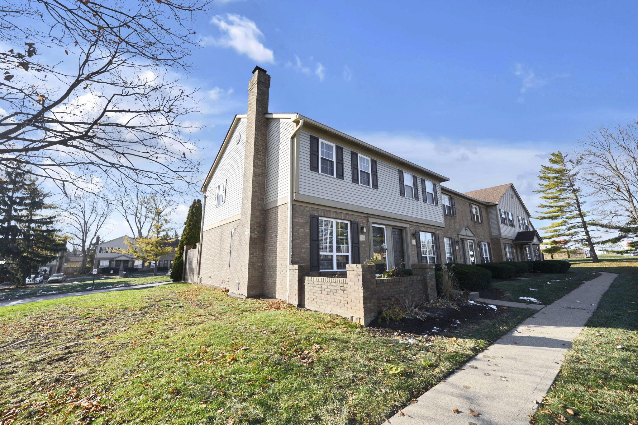 1221 Bethel Road Columbus, OH 43220 - Photo 2 of 28 3-web-or-mls-1221-bethel-rd