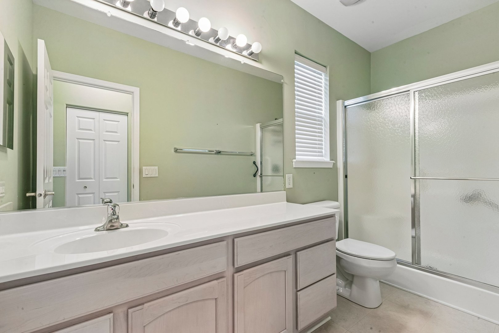 226 Rodeo Drive Grayslake, IL 60030 - Photo 19 of 43