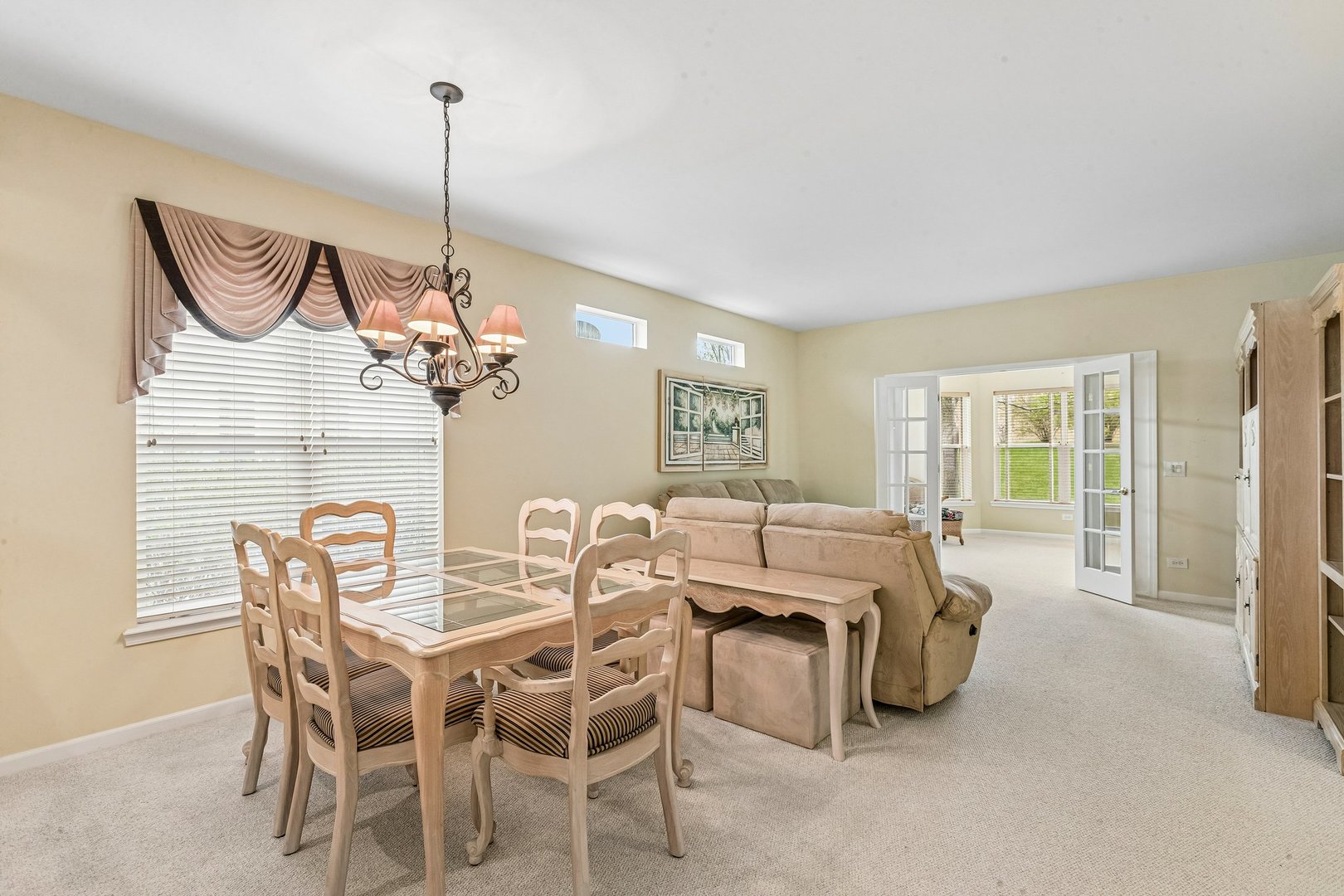 226 Rodeo Drive Grayslake, IL 60030 - Photo 3 of 43