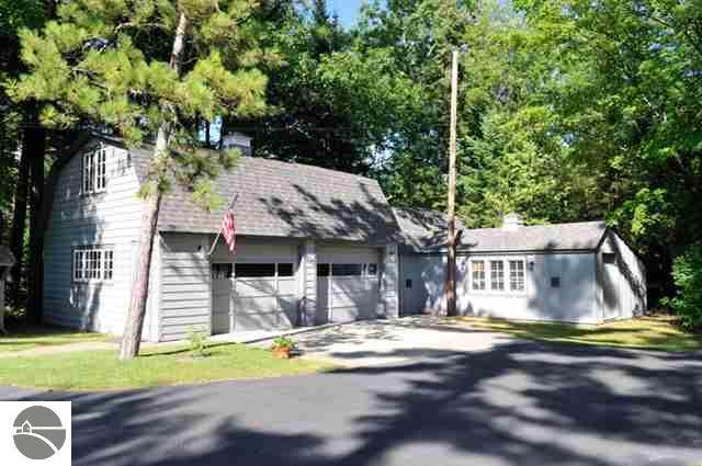 6313 Deepwater Point Road Williamsburg, MI 49690 - Photo 5 of 25 1729361-4.JPG