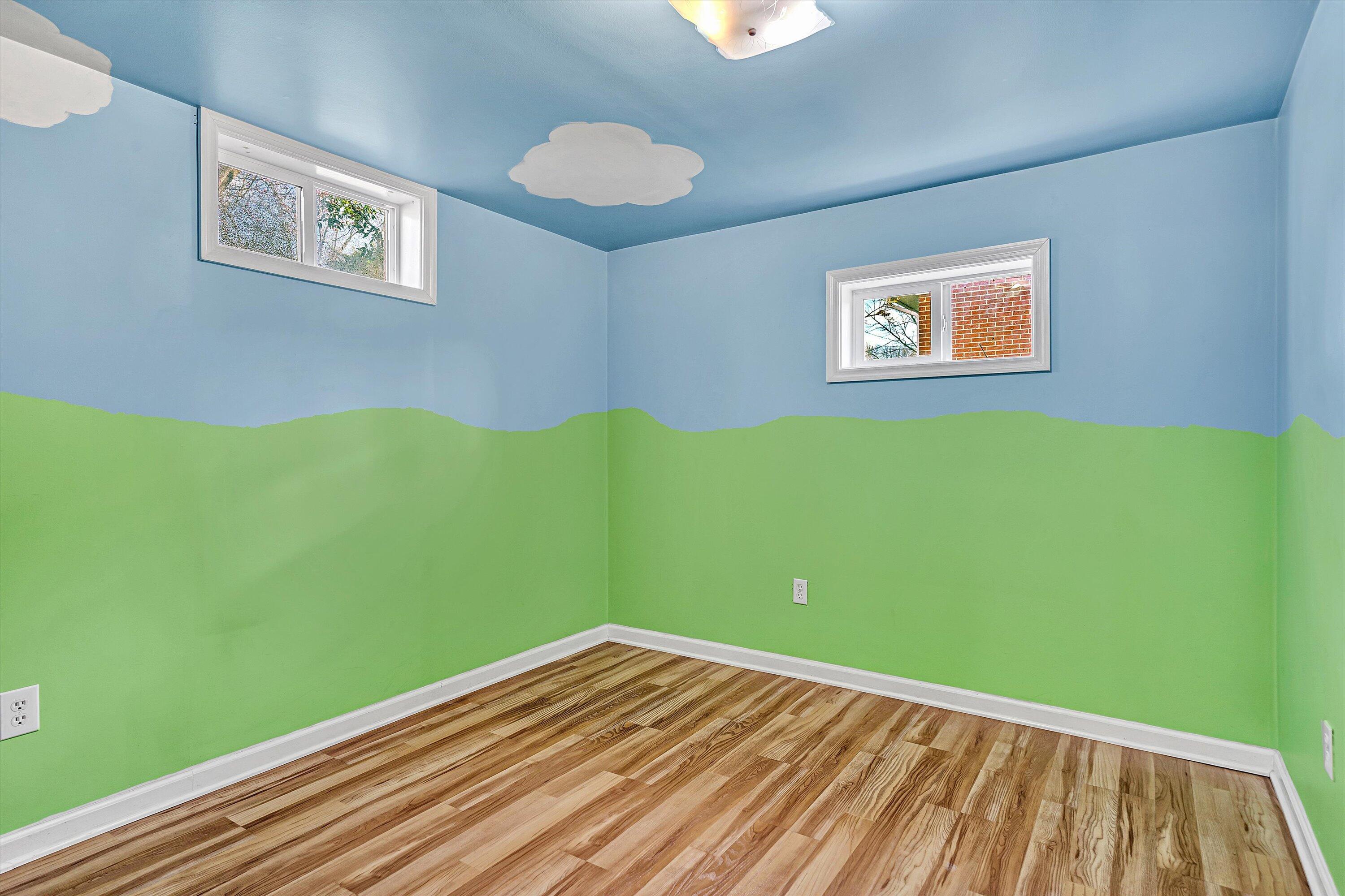 519 Doyle Street Salem, VA 24153 - Photo 28 of 40 a view of a room with window