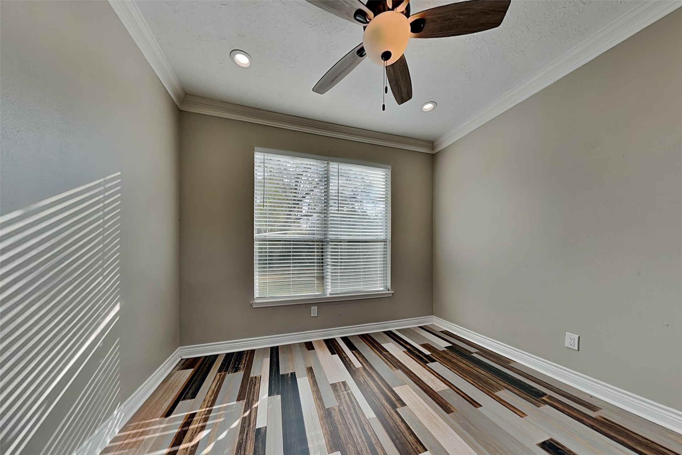 1406 Chesterpoint Drive Spring, TX 77386 - Photo 7 of 20