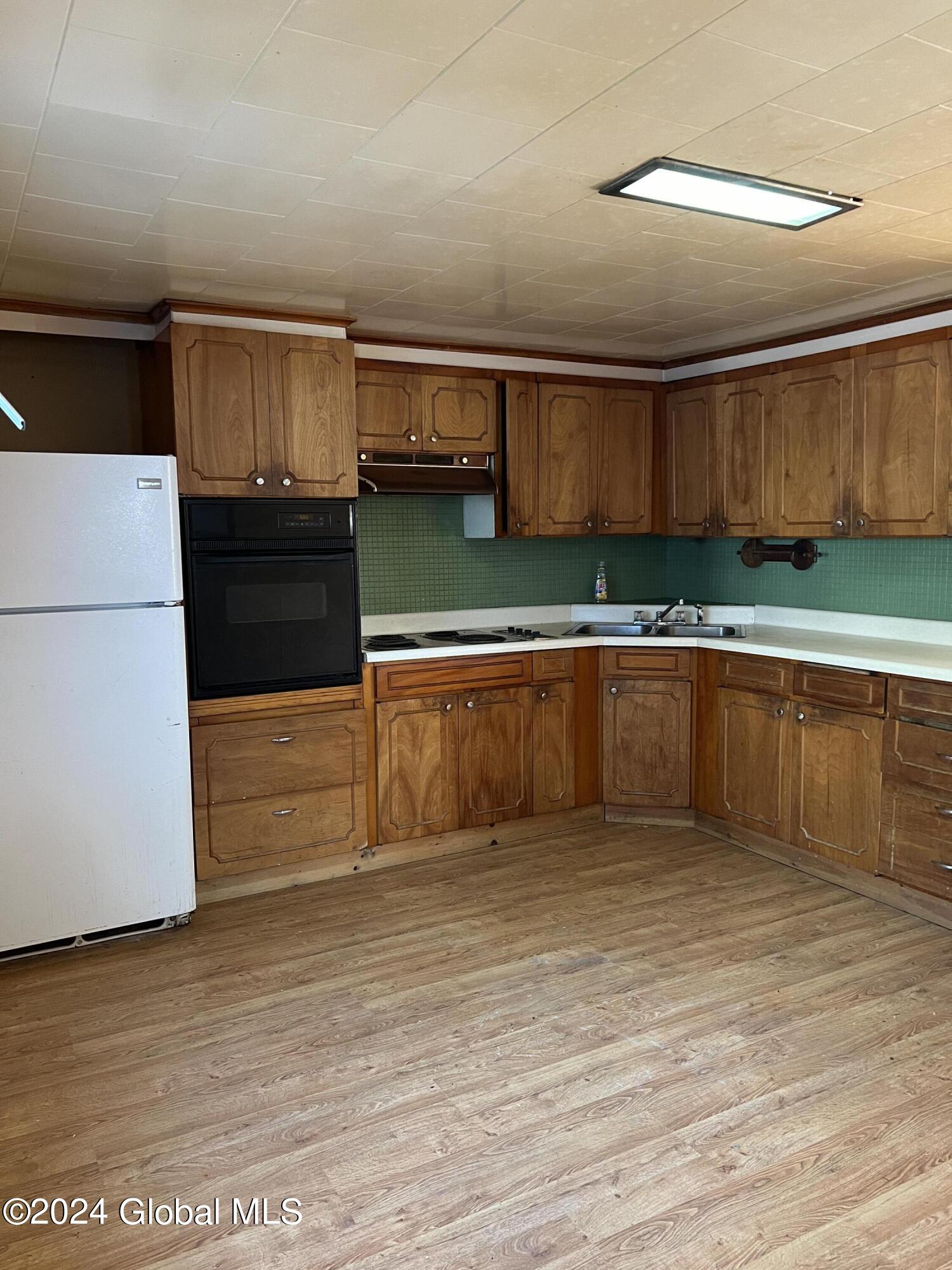 12 Valley View Lane Moriah, NY 12956 - Photo 10 of 17 IMG_3585