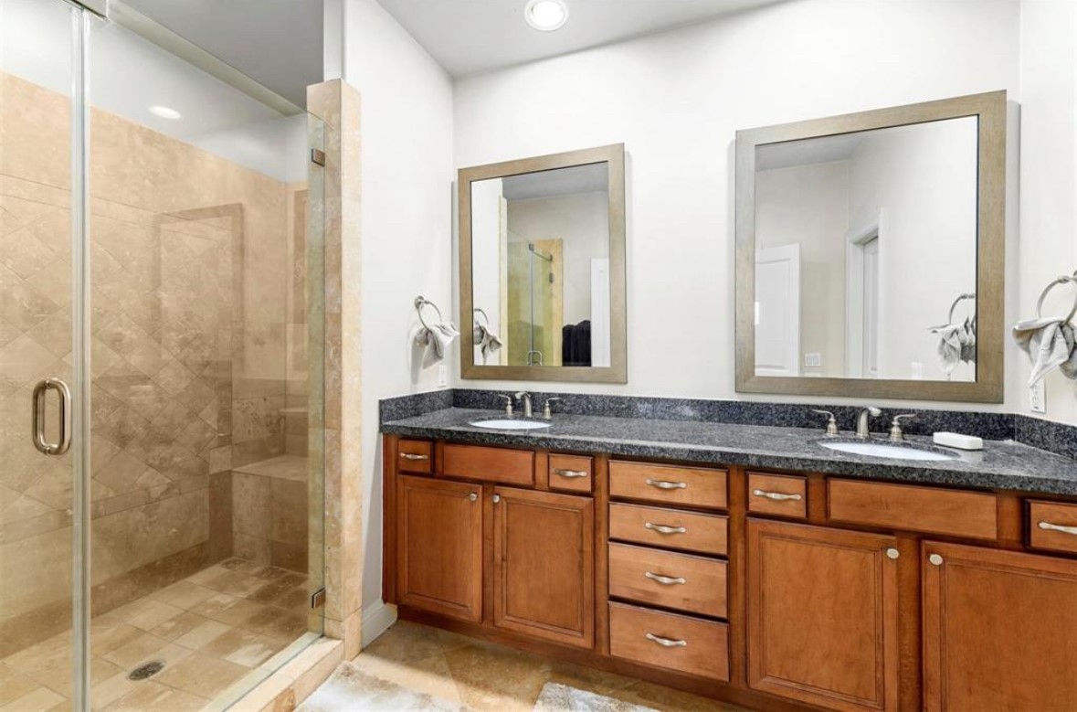 1215 Roberts Street Houston, TX 77003 - Photo 20 of 20 a bathroom with double sink and a mirror