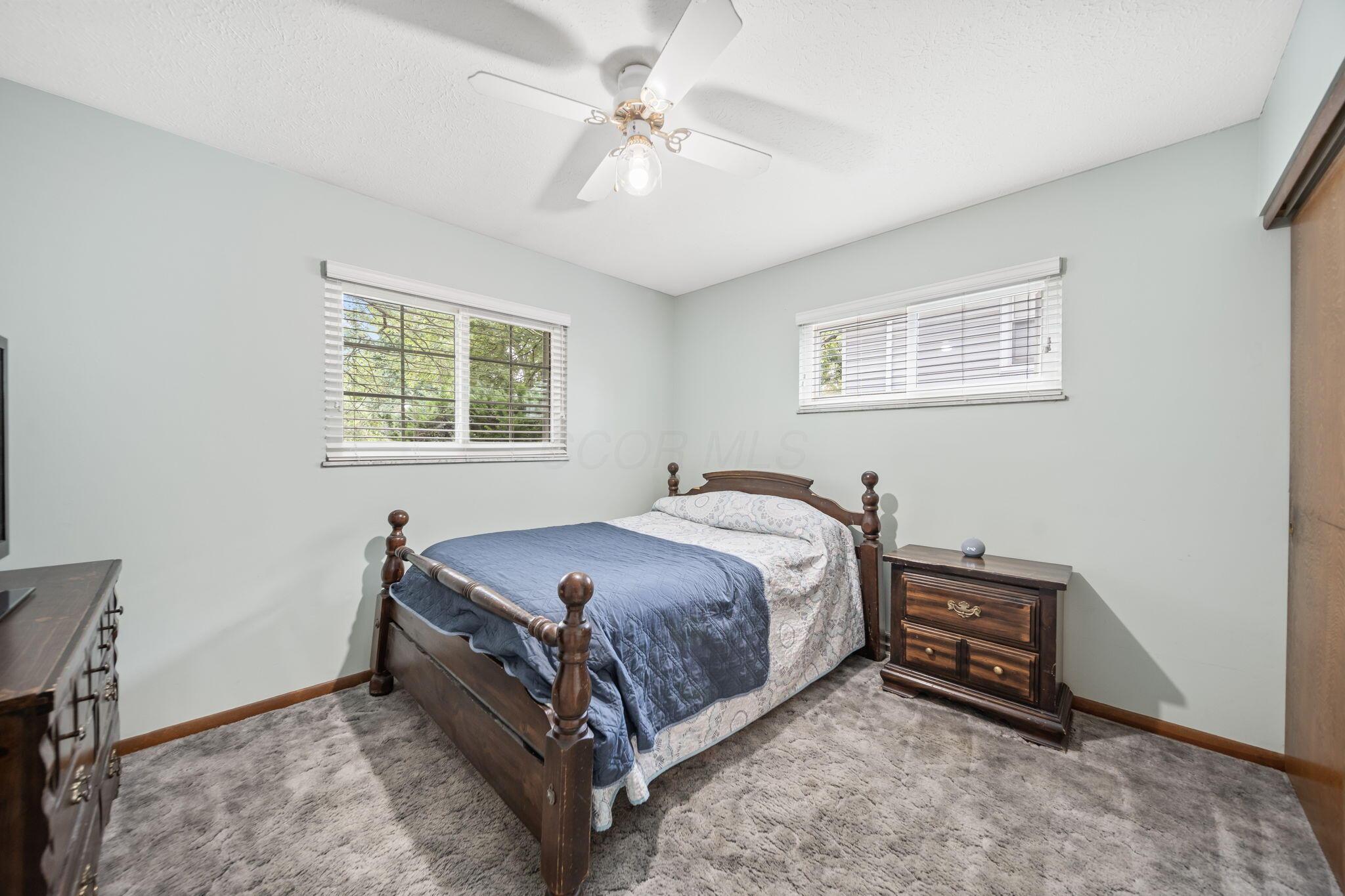 390 Dunbarton Road Columbus, OH 43230 - Photo 12 of 20 29-web-or-mls-A7402849