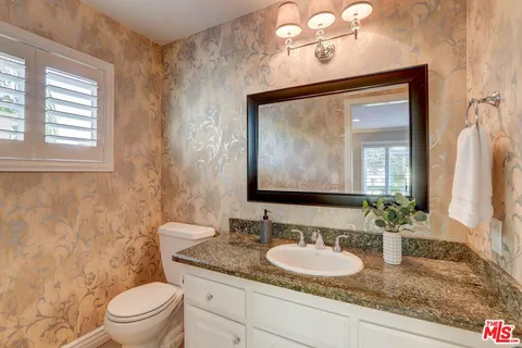 $1,125,000 | 1771 Calle Artigas, Thousand Oaks, CA 91360