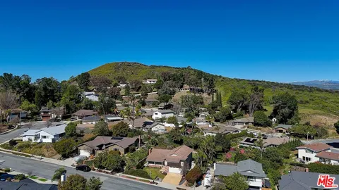 $1,125,000 | 1771 Calle Artigas, Thousand Oaks, CA 91360