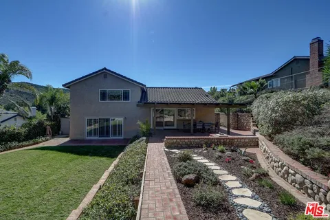 $1,125,000 | 1771 Calle Artigas, Thousand Oaks, CA 91360