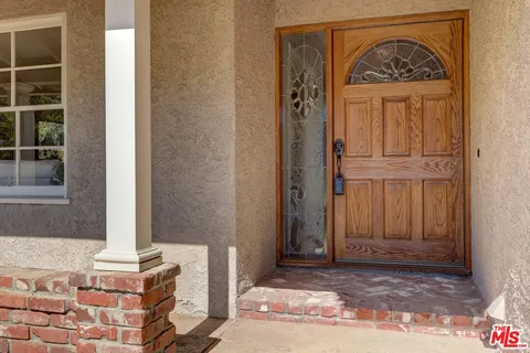 $1,125,000 | 1771 Calle Artigas, Thousand Oaks, CA 91360