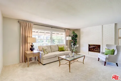 $1,125,000 | 1771 Calle Artigas, Thousand Oaks, CA 91360