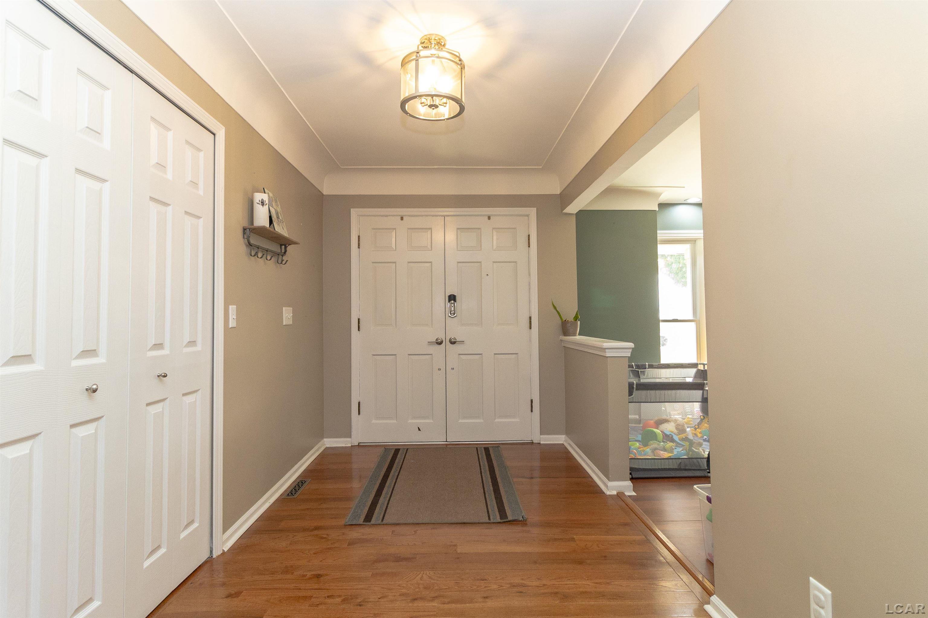 4118 South Custer Road Monroe, MI 48161 - Photo 6 of 59