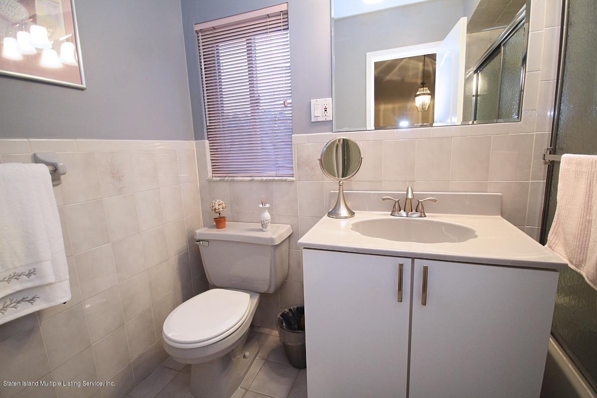 195 Beach Road Staten Island, NY 10312 - Photo 21 of 38 Full Bathroom - 4th Level