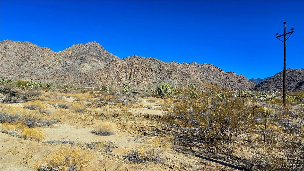 11948 Carrow Road Yucca, AZ 86438 - Photo 29 of 36 View