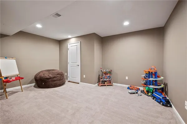 $575,000 | 607 Saddle Court, Coraopolis, PA 15108