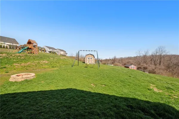 $575,000 | 607 Saddle Court, Coraopolis, PA 15108