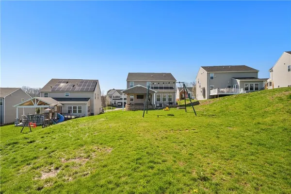 $575,000 | 607 Saddle Court, Coraopolis, PA 15108