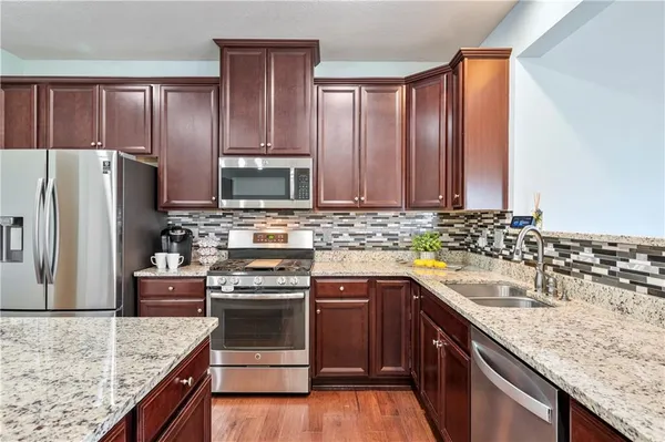 $575,000 | 607 Saddle Court, Coraopolis, PA 15108