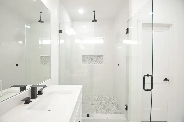 $2,150 | 9312 Waller Street, Houston, TX 77012