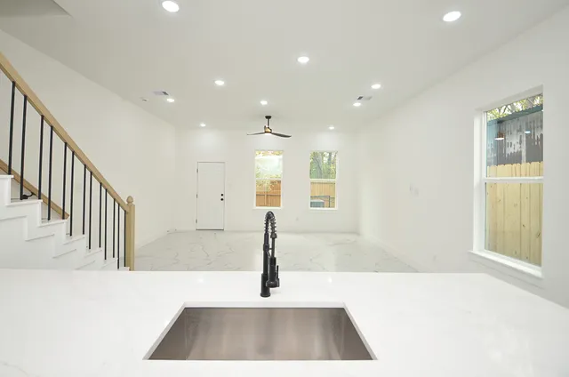 $2,150 | 9312 Waller Street, Houston, TX 77012