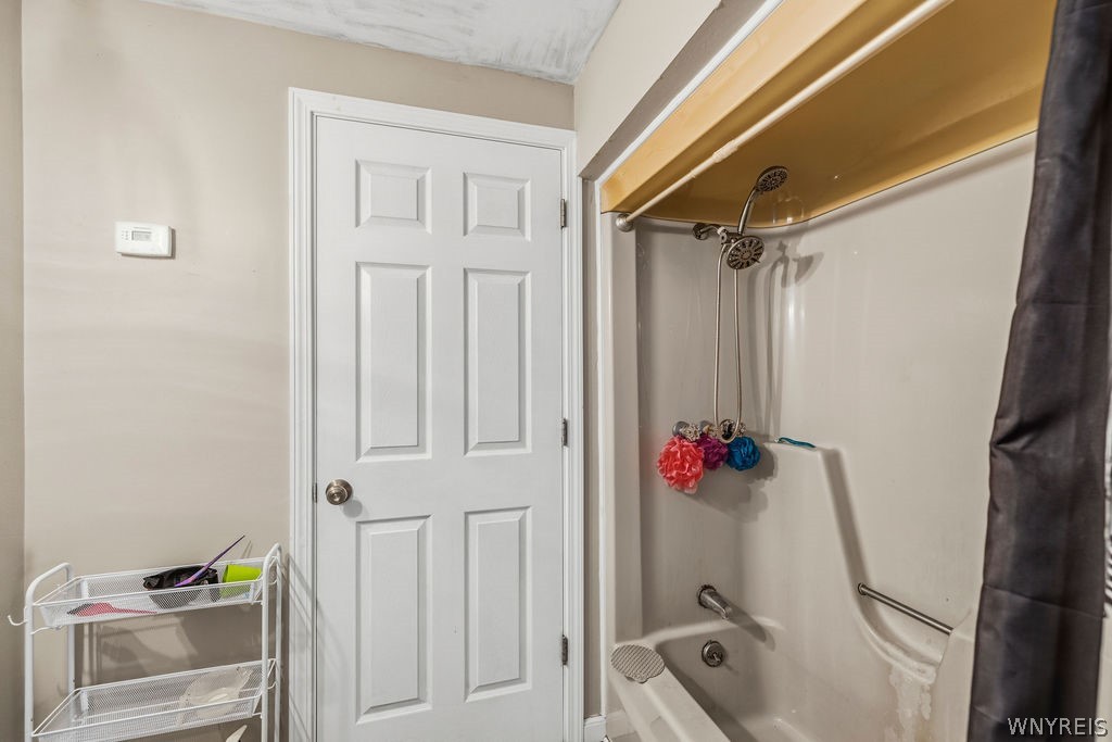 1513 Lake Road Youngstown, NY 14174 - Photo 37 of 40