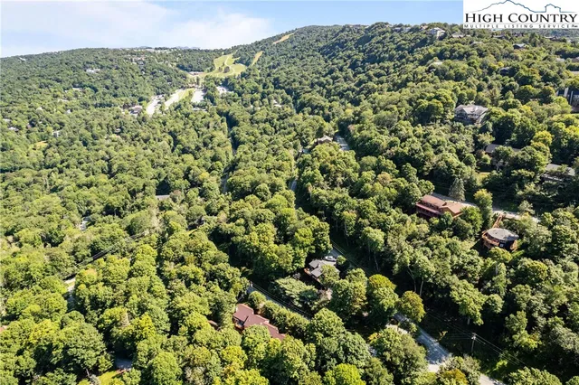 $229,000 | 108 Northridge Road, Unit 3A, Beech Mountain, NC 28604