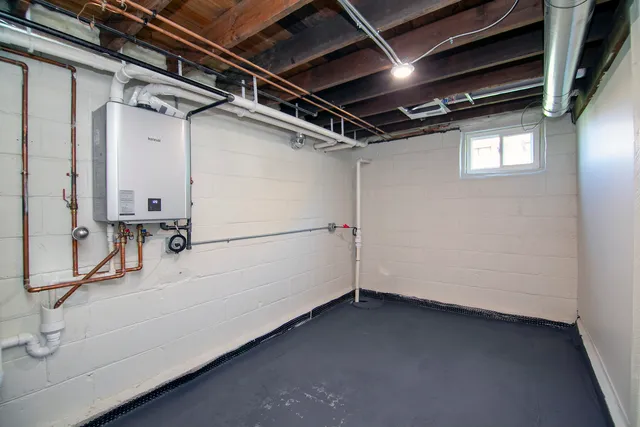 $239,999 | 195 North Michigan Avenue, Bradley, IL 60915