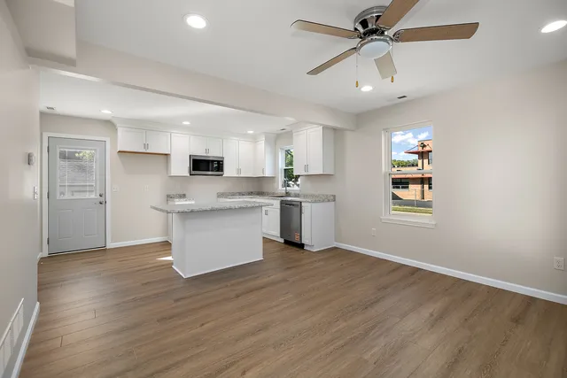 $239,999 | 195 North Michigan Avenue, Bradley, IL 60915